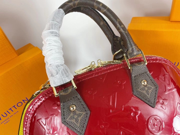 ルイヴィトンバッグ角部分ディテール